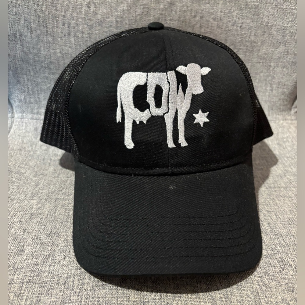 Cow trucker hat